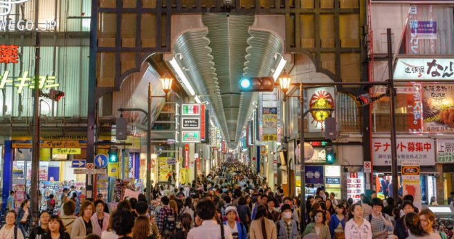 Shisaibashi street