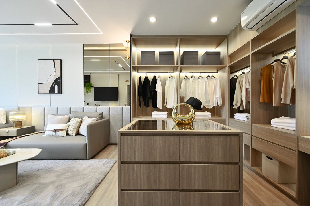 ESTON LATKRABANG - SUVARNABHUMI